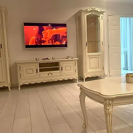 فندق Parliament Penthouse 5*